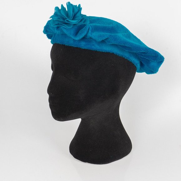 NWT Children's fancy tam with flower - Medium - Picture 1 of 3